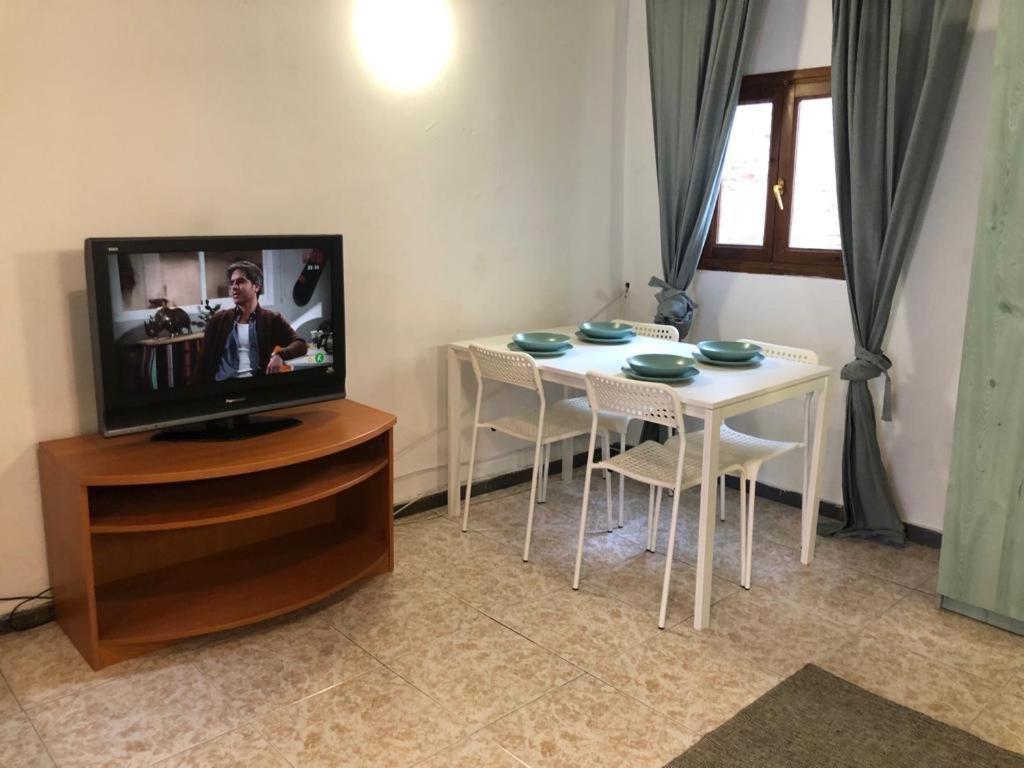 Reus Apartments Luaran gambar
